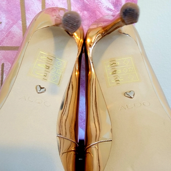 Aldo Rose Gold 'Stressy' Pointed Toe Heels- size 9 - Picture 7 of 8